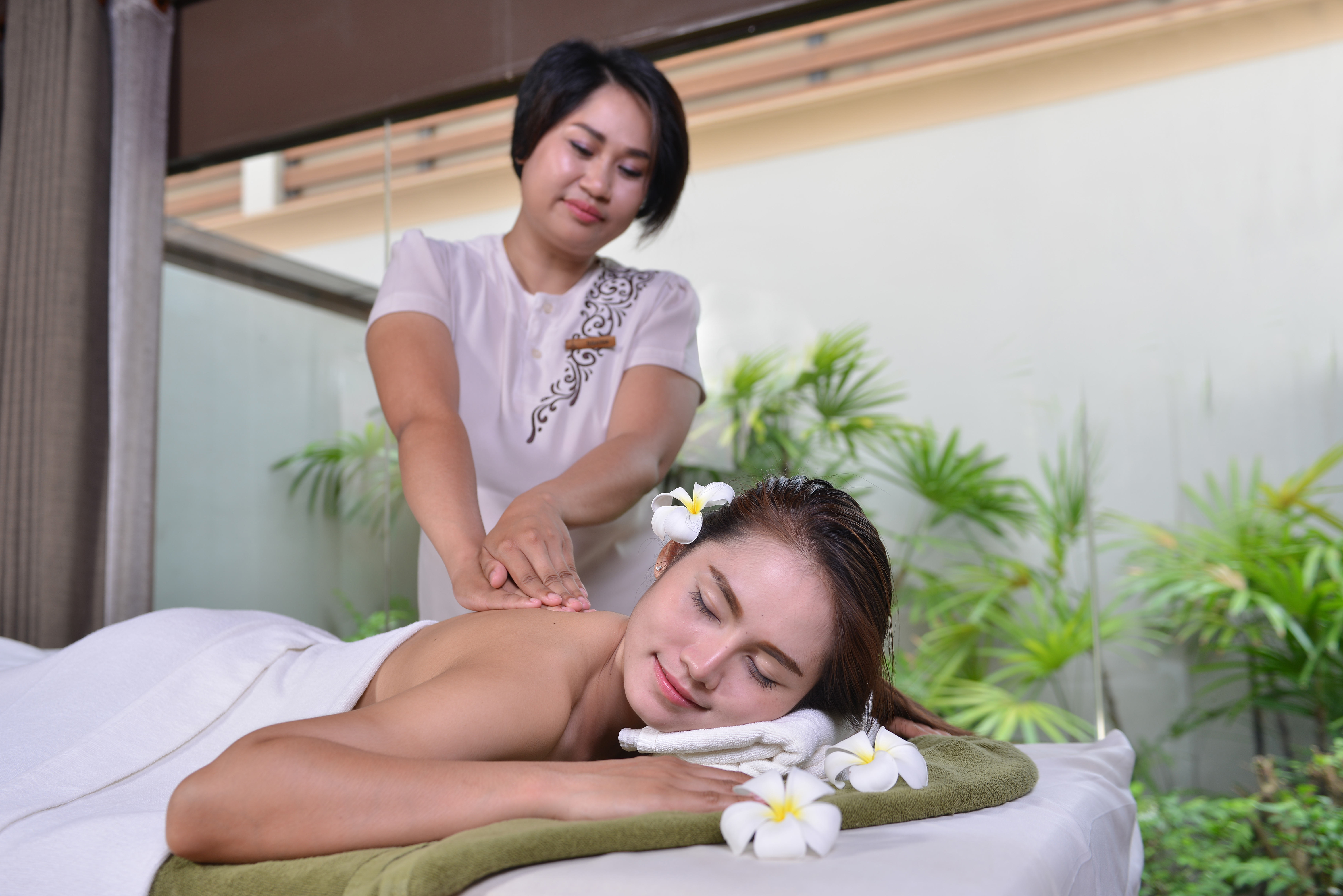 Massage with model_01